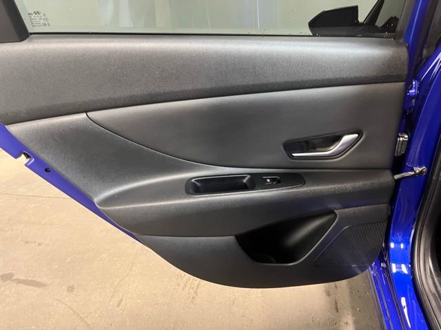 Used 2021 Hyundai Elantra SEL w/ Convenience Package image 16