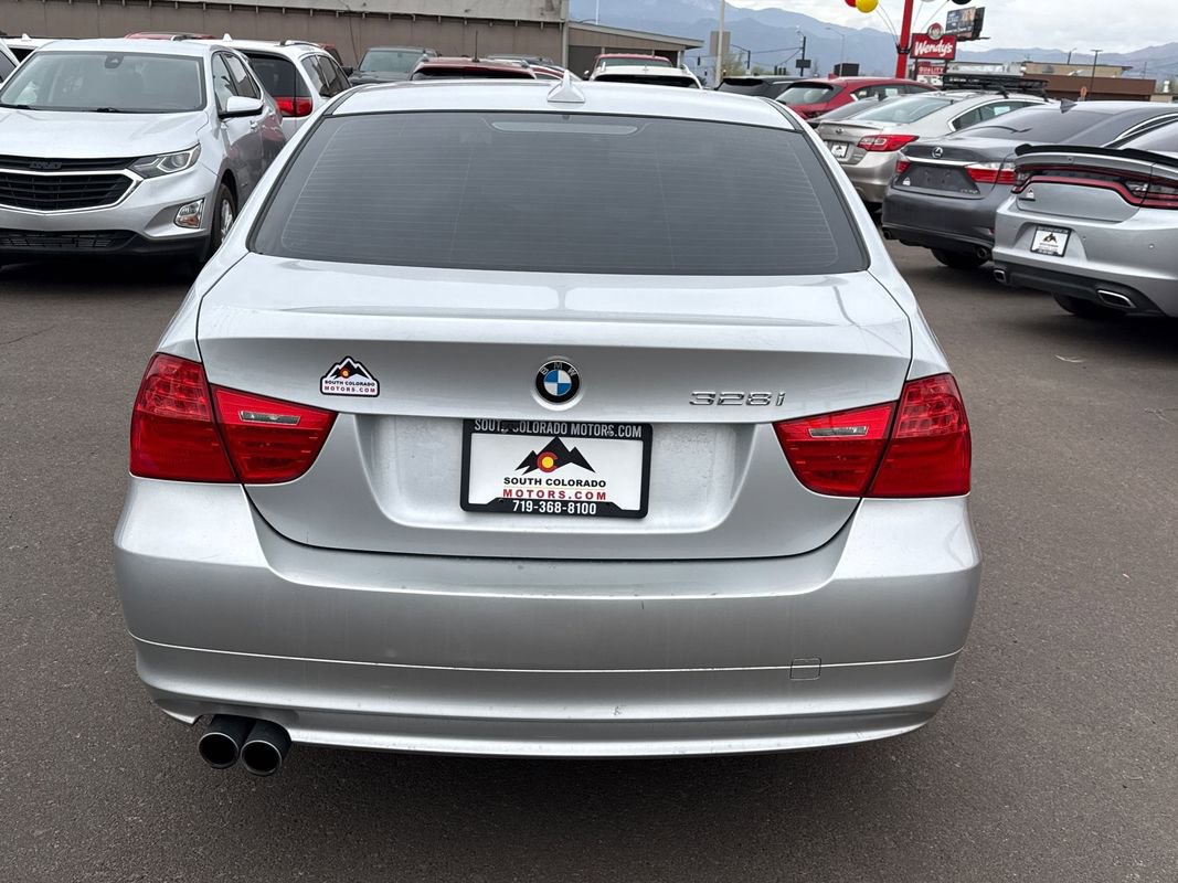 Used 2011 BMW 328i Sedan image 6