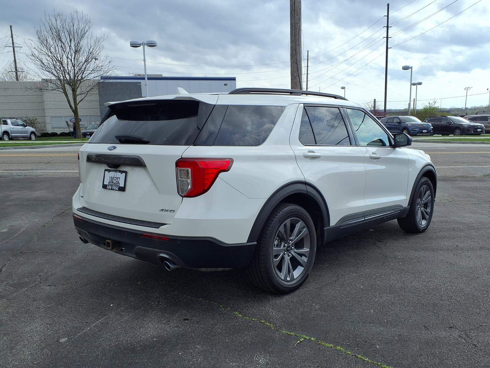Used 2021 Ford Explorer XLT w/ Equipment Group 202A AWD/4WD image 33