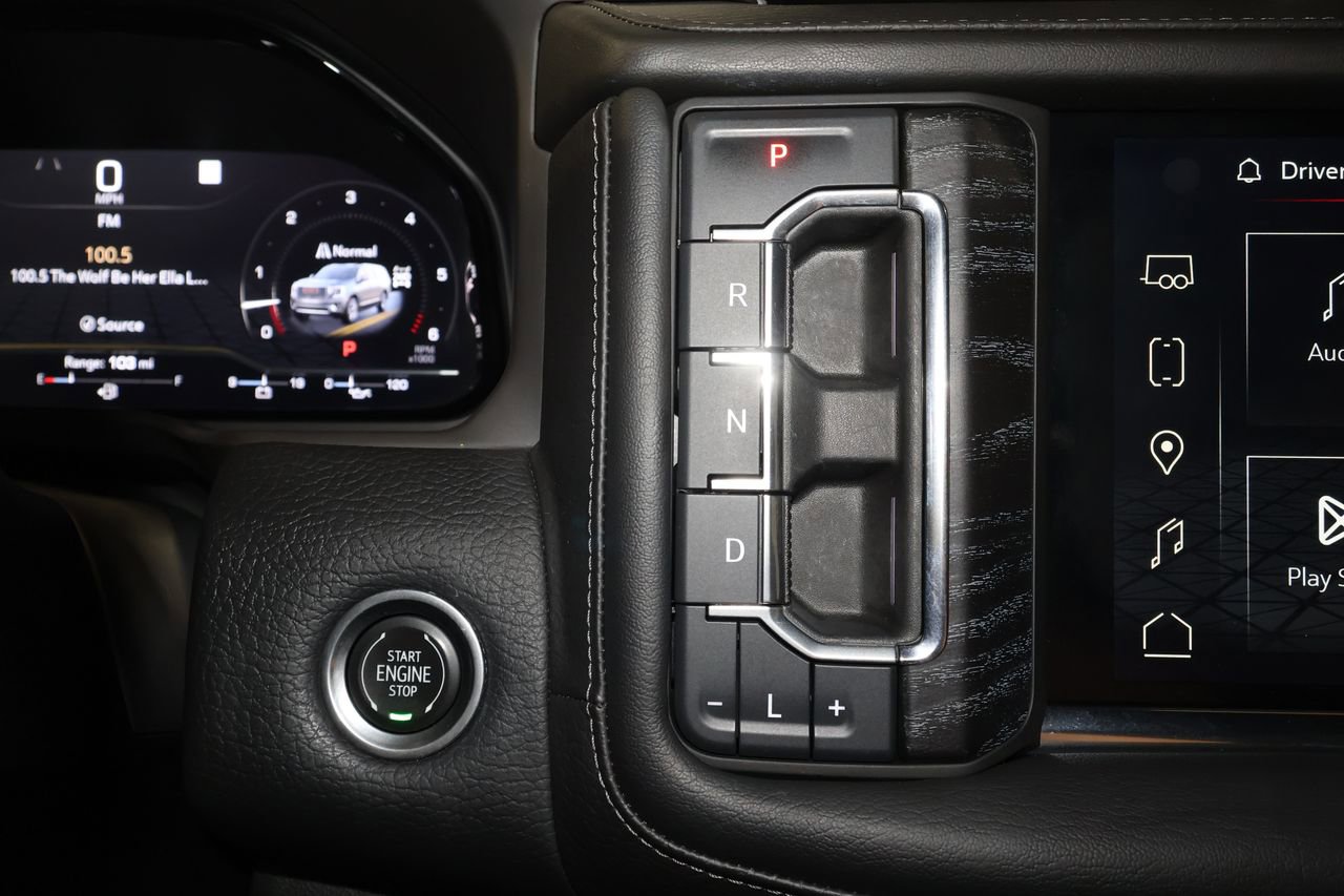 Certified 2023 GMC Yukon XL Denali w/ Advanced Technology Package AWD/4WD image 17