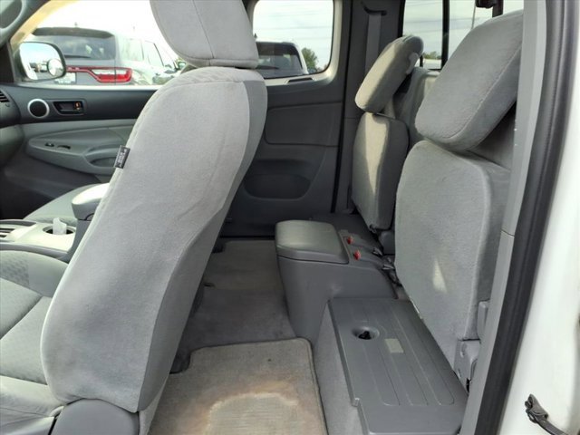 Used 2011 Toyota Tacoma 2WD Access Cab image 25