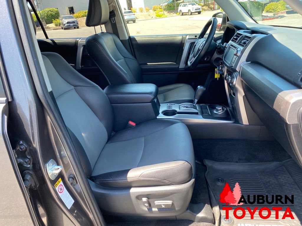 Used 2018 Toyota 4Runner SR5 Premium AWD/4WD image 24