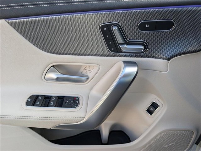 Used 2025 Mercedes-Benz CLA 250 4MATIC image 15