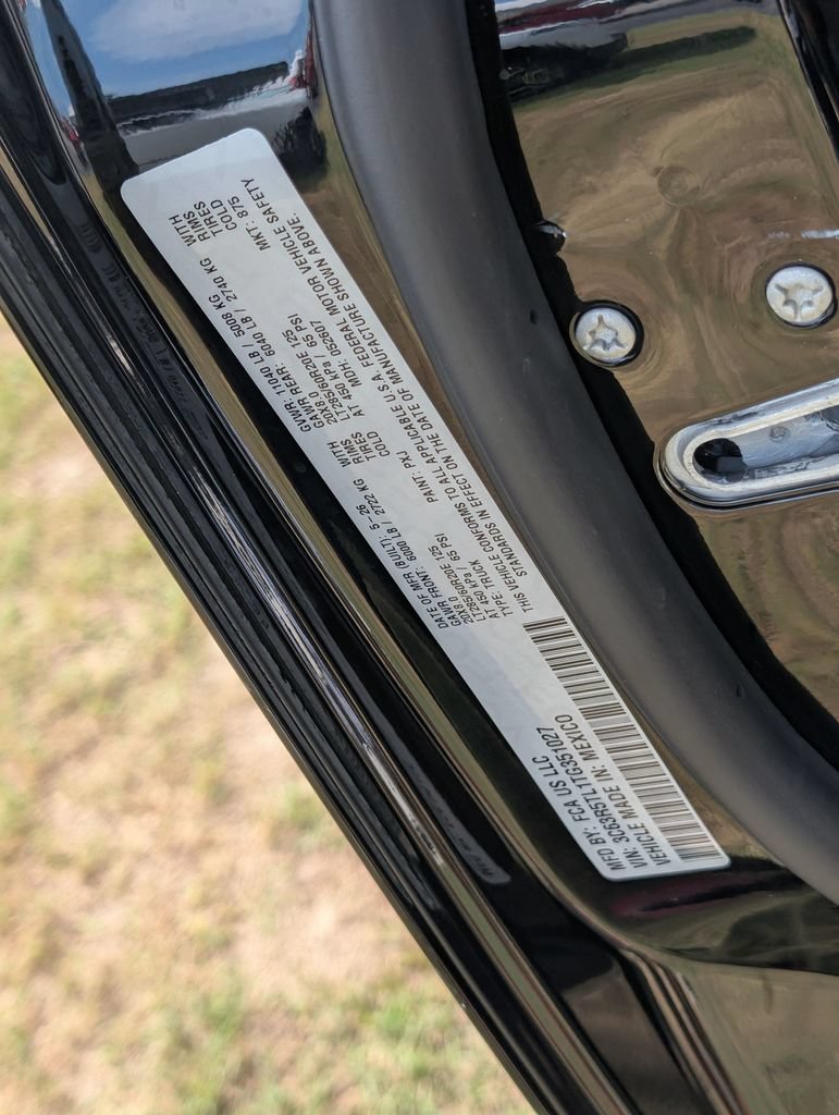 New 2026 RAM 2500 Limited AWD/4WD image 35