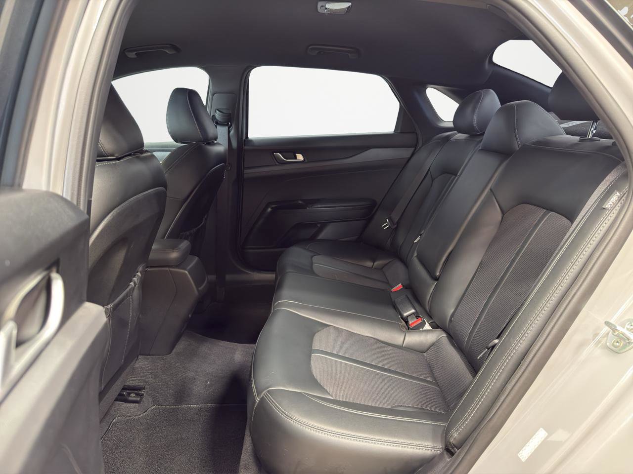 Used 2022 Kia K5 GT-Line FWD image 24