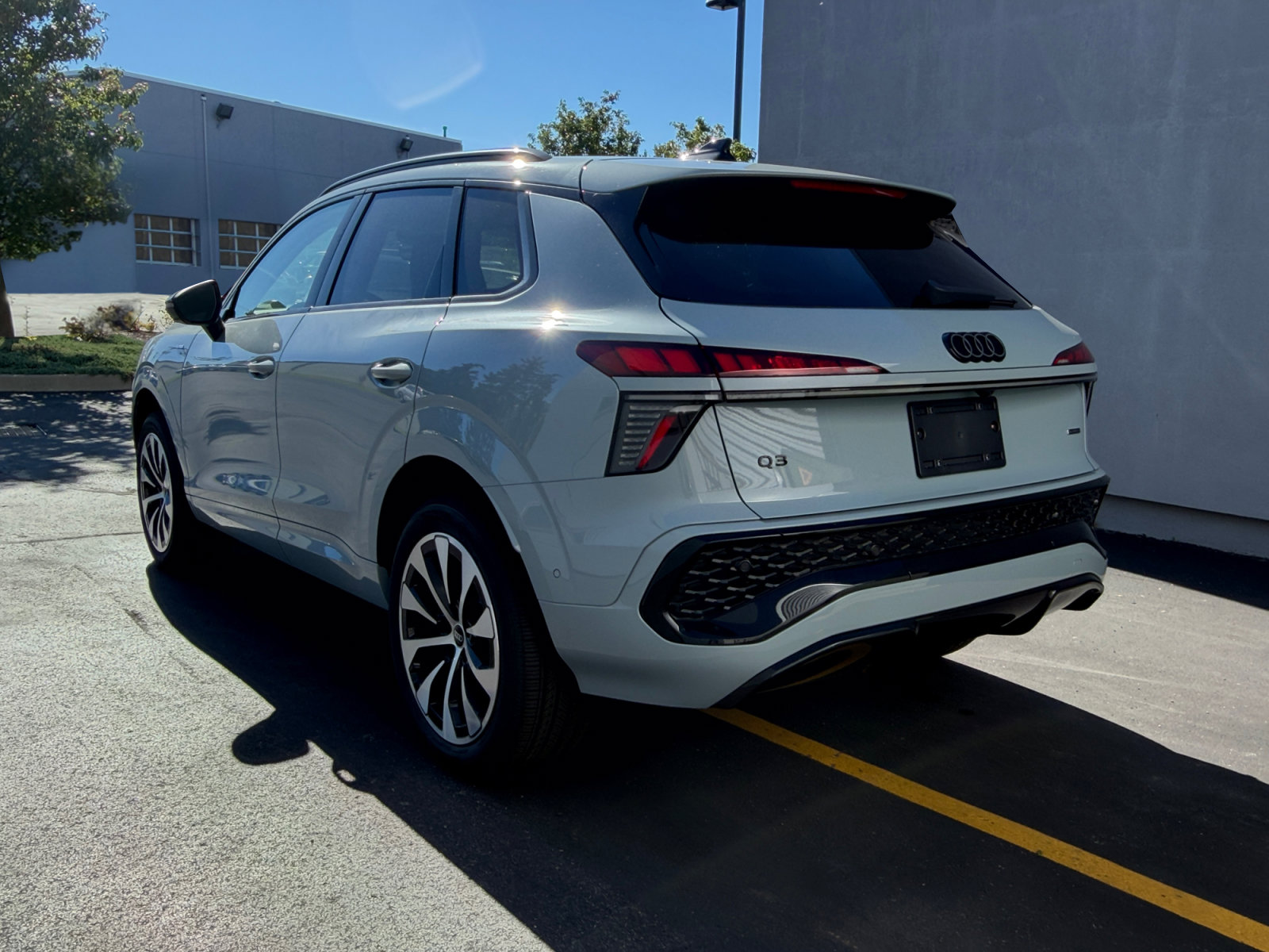 New 2026 Audi Q3 quattro 2.0T AWD/4WD image 3