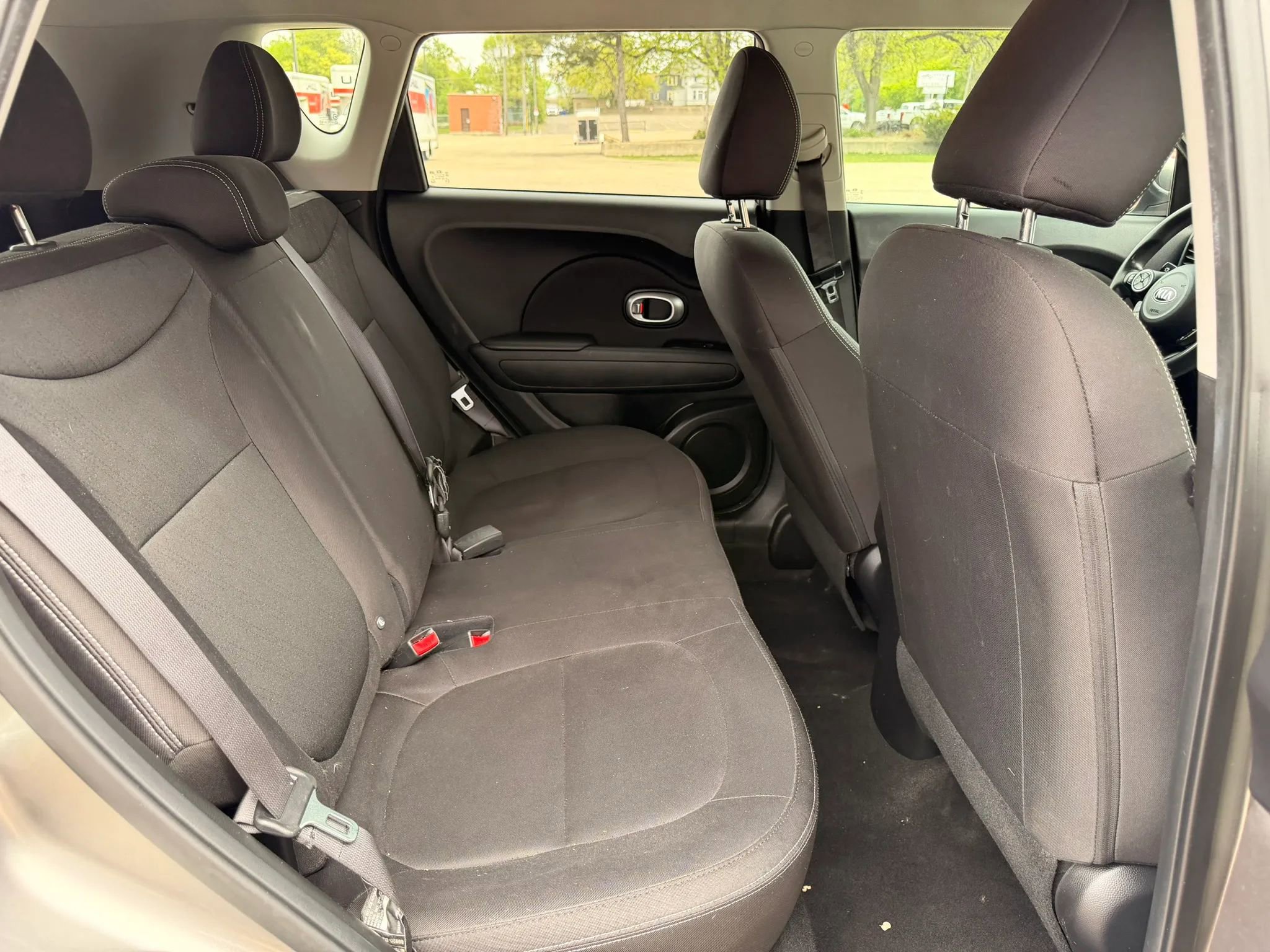 Used 2015 Kia Soul FWD image 18