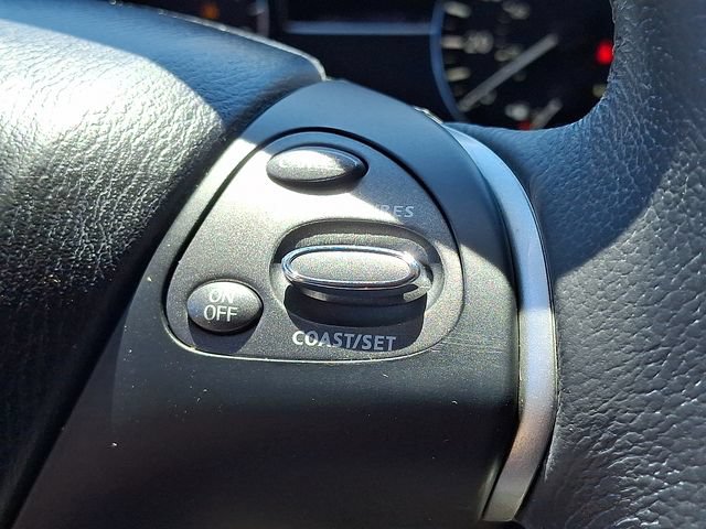 Used 2017 Nissan Pathfinder SL w/ SL Tech Package FWD image 17