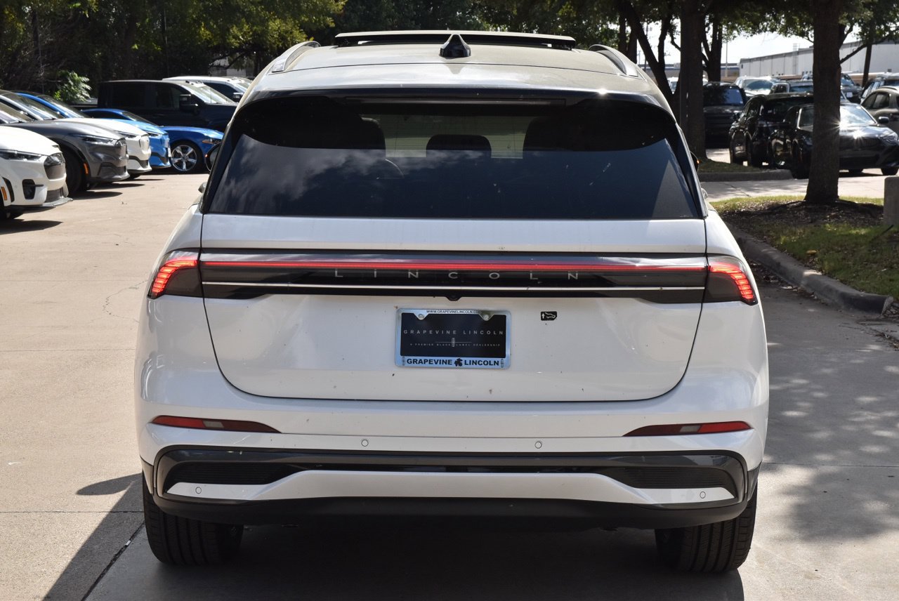 New 2026 Lincoln Nautilus Reserve AWD/4WD image 8