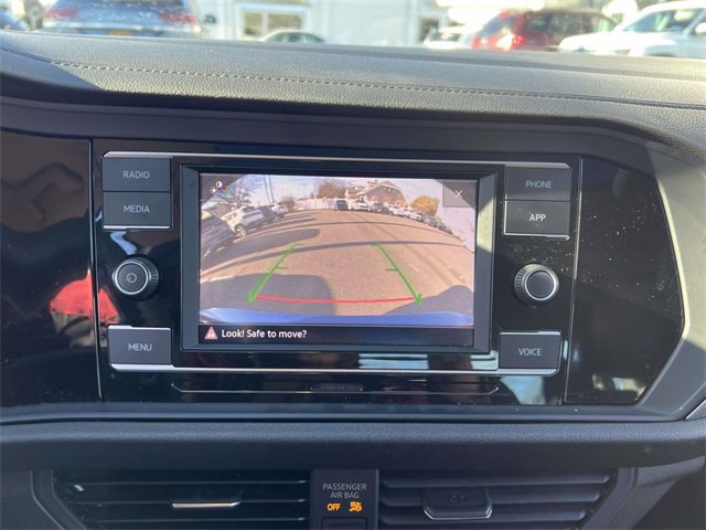 Used 2023 Volkswagen Jetta SE w/ Panoramic Sunroof Package image 22