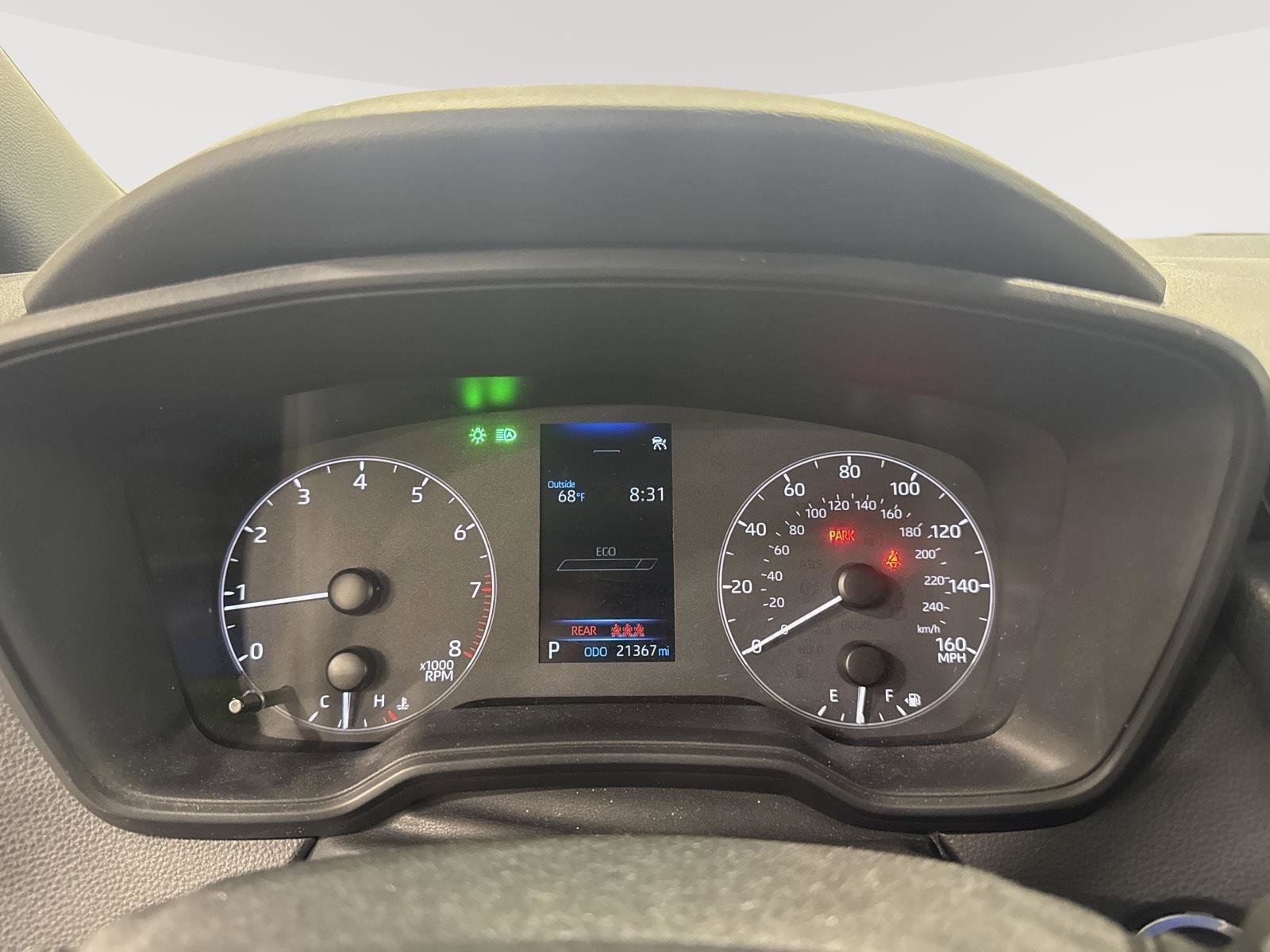 Used 2024 Toyota Corolla SE FWD image 2