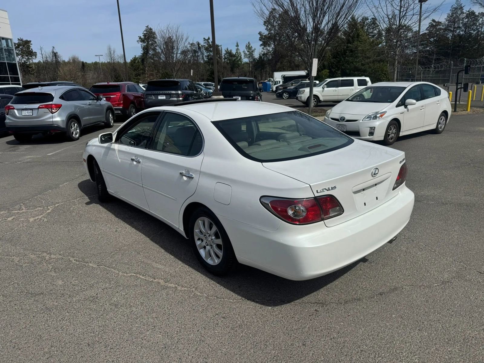 Used 2003 Lexus ES 330 FWD image 9