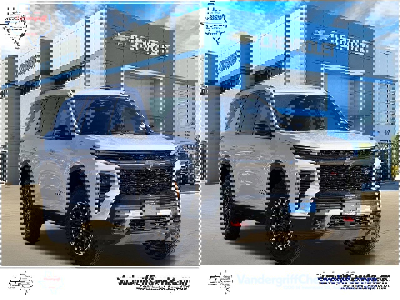 Used 2024 Chevrolet Traverse Z71 image 1