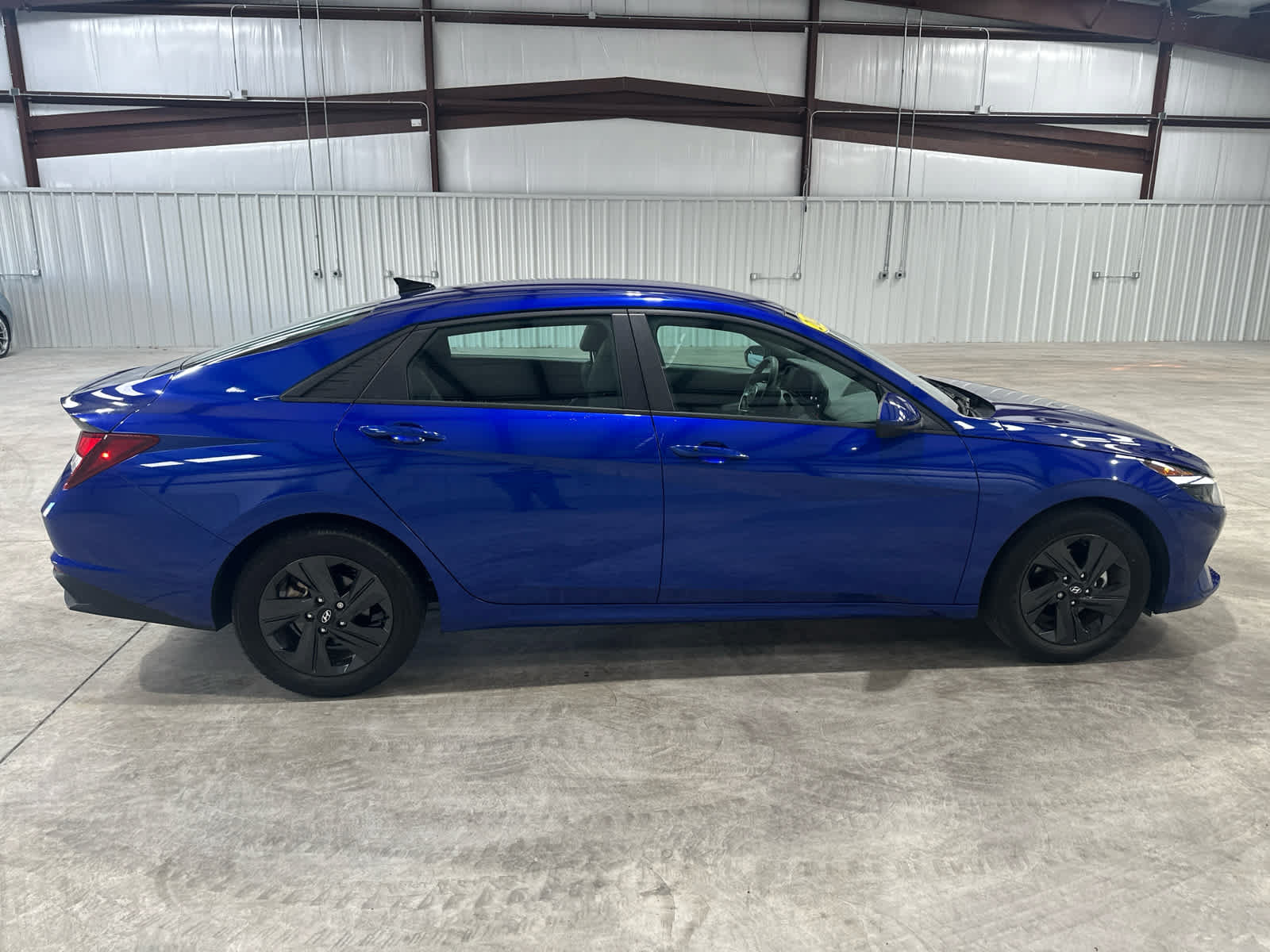 Used 2023 Hyundai Elantra SEL FWD image 6