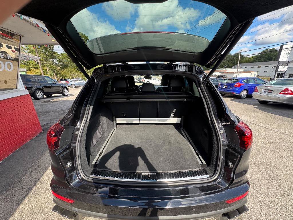 Used 2016 Porsche Cayenne S AWD/4WD image 25
