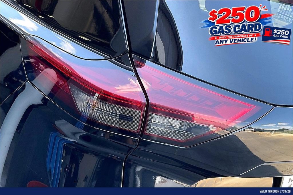 Used 2024 Nissan Rogue S FWD image 28