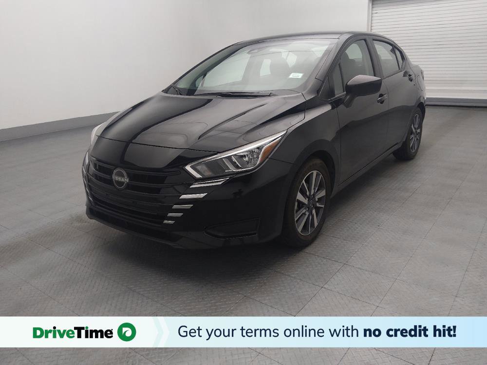 Used 2023 Nissan Versa SV image 1