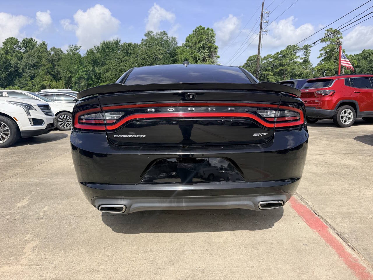 Used 2016 Dodge Charger SXT w/ Navigation & Travel Group RWD image 6