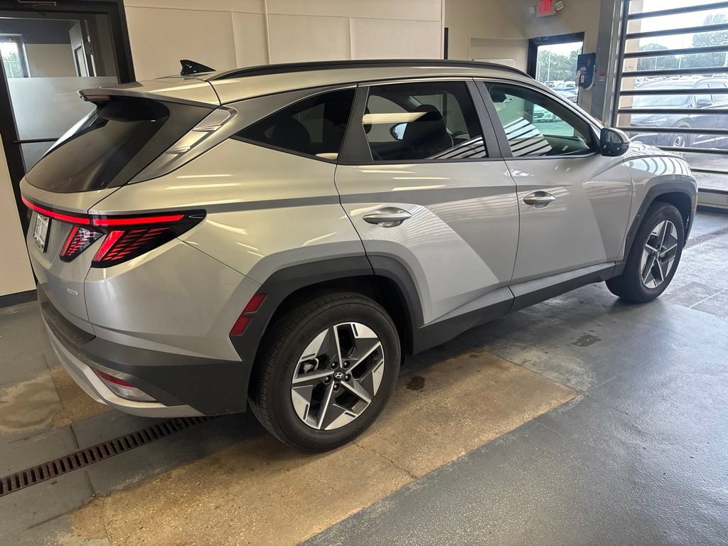 Used 2025 Hyundai Tucson SEL AWD/4WD image 8
