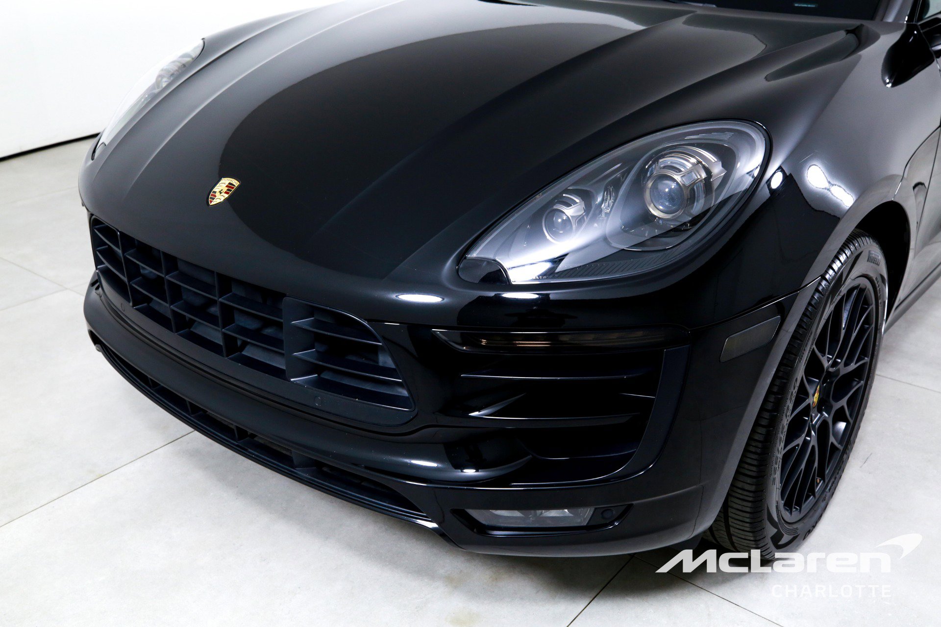 Used 2017 Porsche Macan GTS AWD/4WD image 35