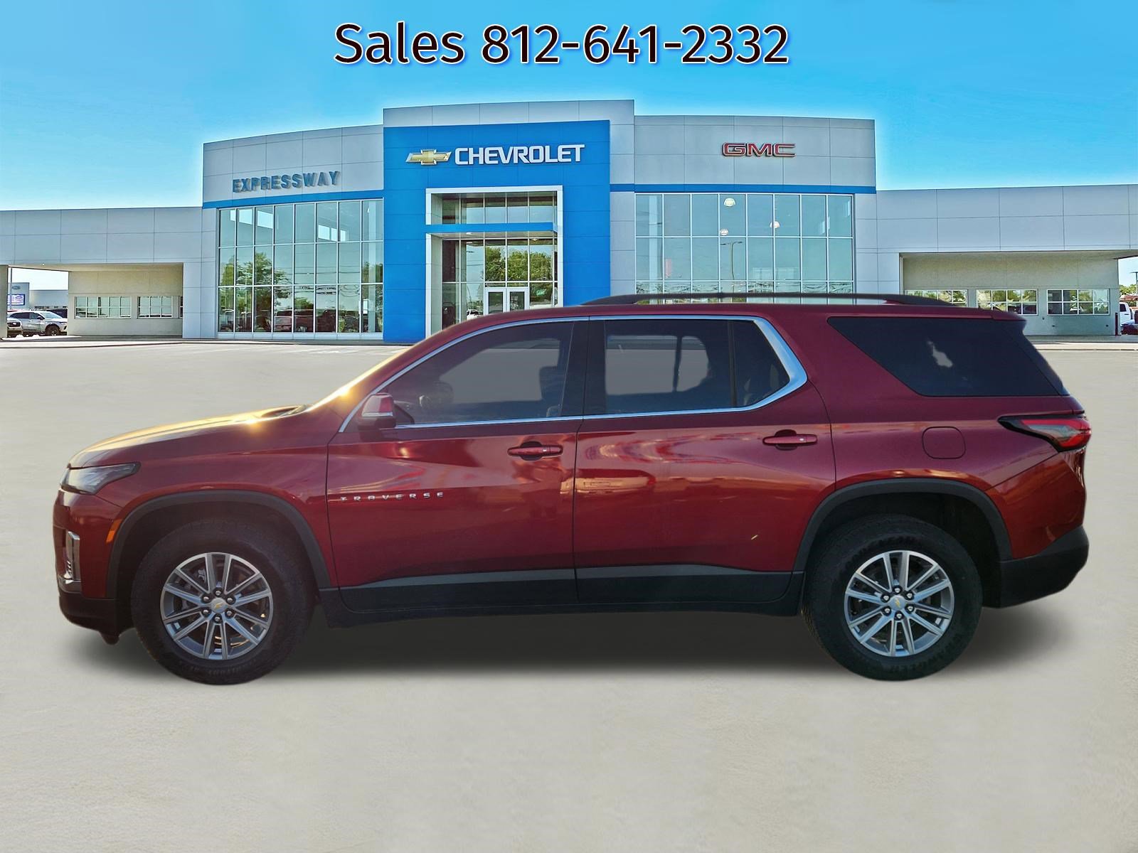 Used 2022 Chevrolet Traverse LT FWD image 4