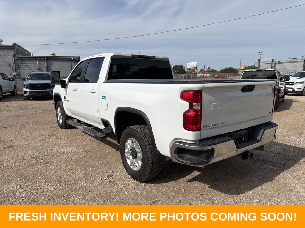 Used 2023 Chevrolet Silverado 2500 LT w/ Convenience Package AWD/4WD image 4
