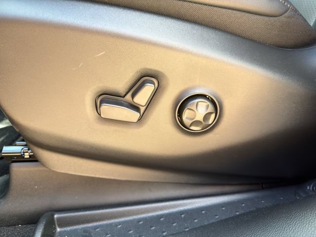 New 2026 Chrysler Voyager LX FWD image 21