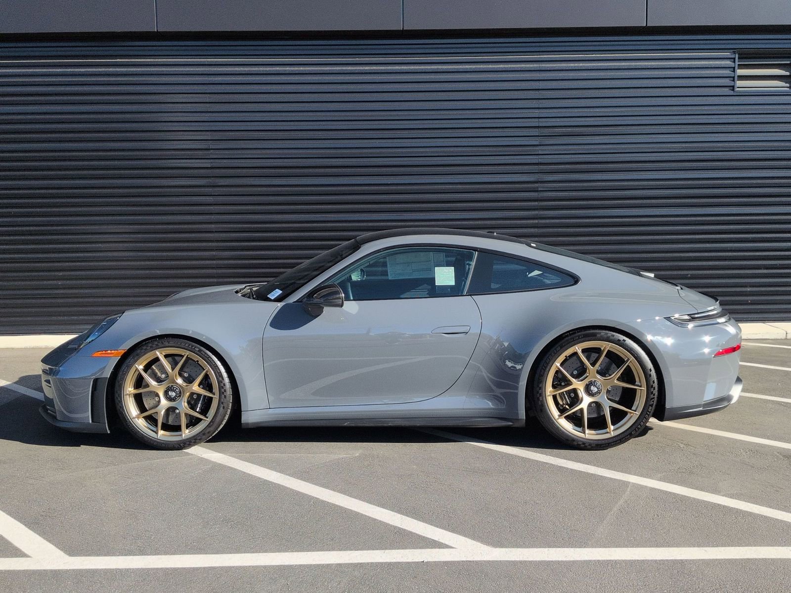 New 2026 Porsche 911 GT3 image 2