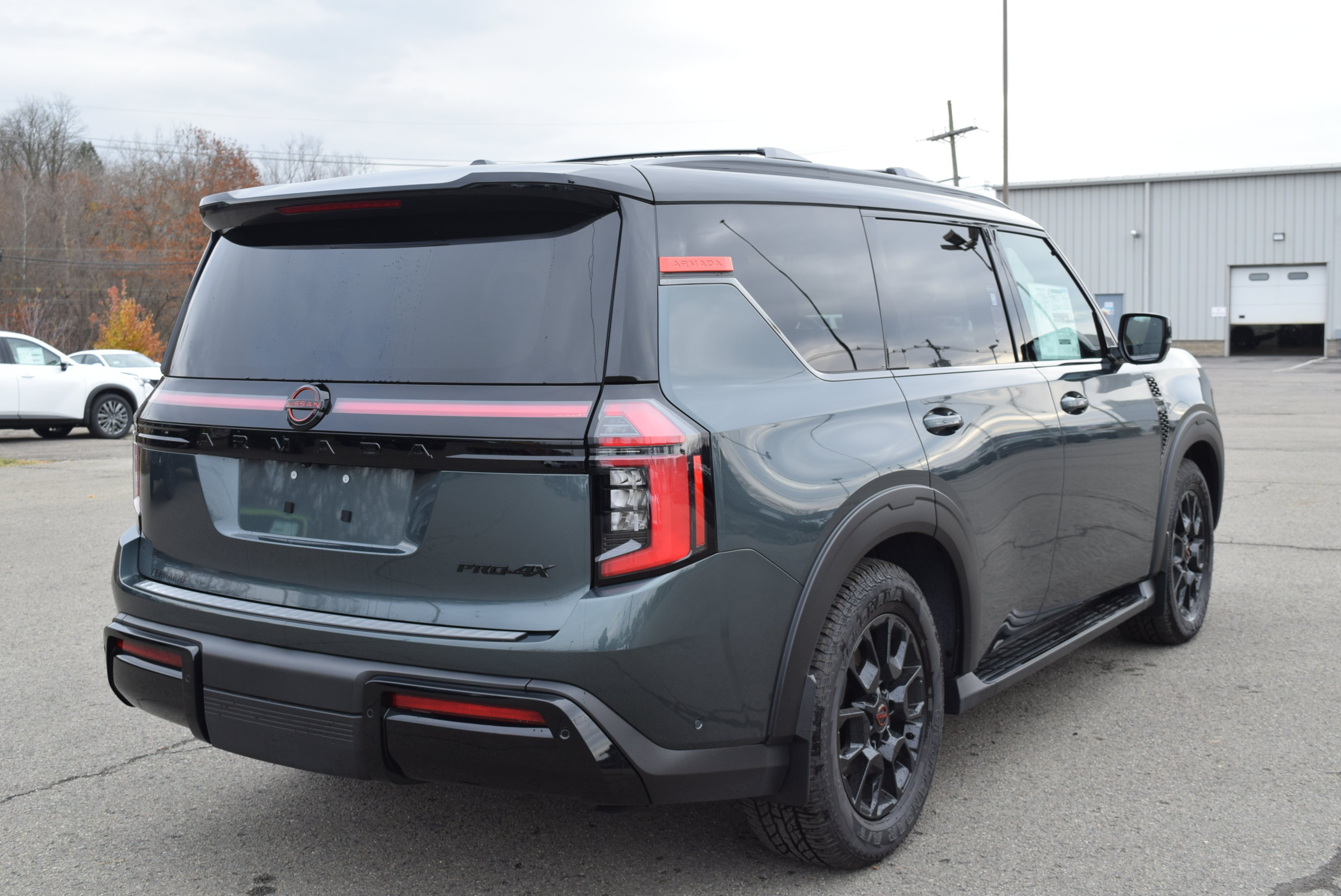 Used 2025 Nissan Armada PRO-4X AWD/4WD image 6