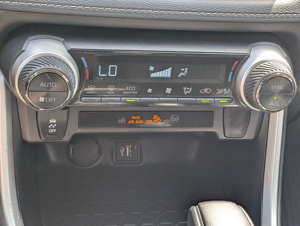 Certified 2025 Toyota RAV4 XLE AWD/4WD image 21