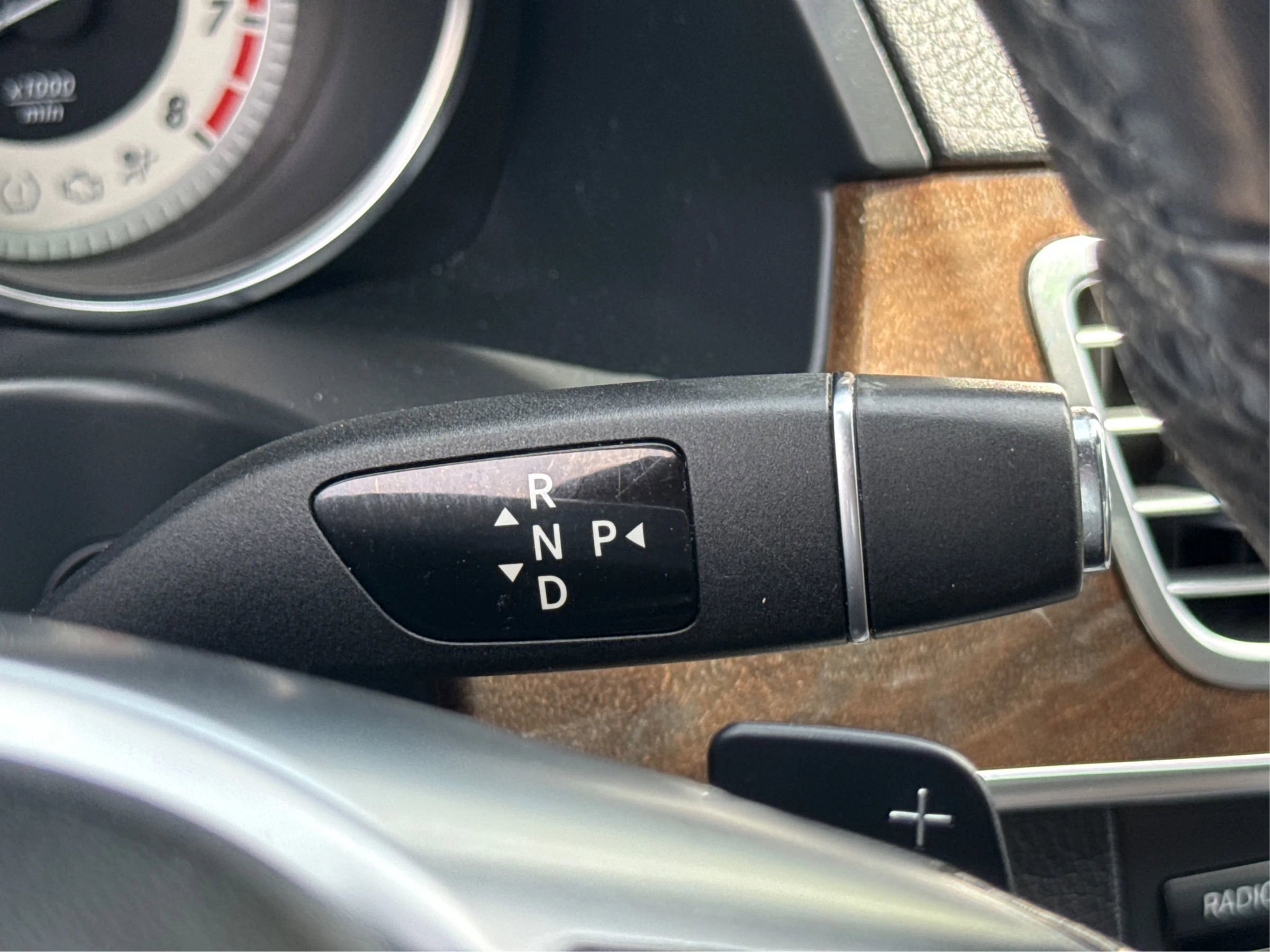 Used 2014 Mercedes-Benz E 350 4MATIC Sedan image 43