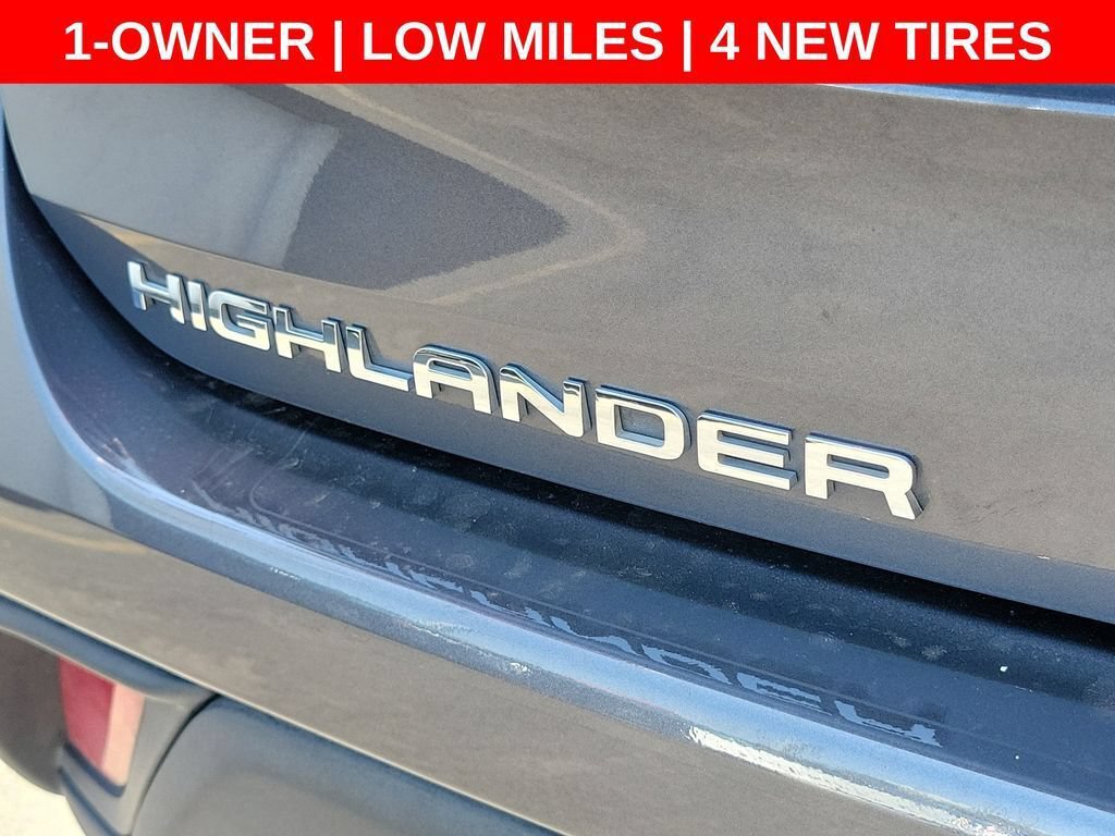 Used 2021 Toyota Highlander L FWD image 9