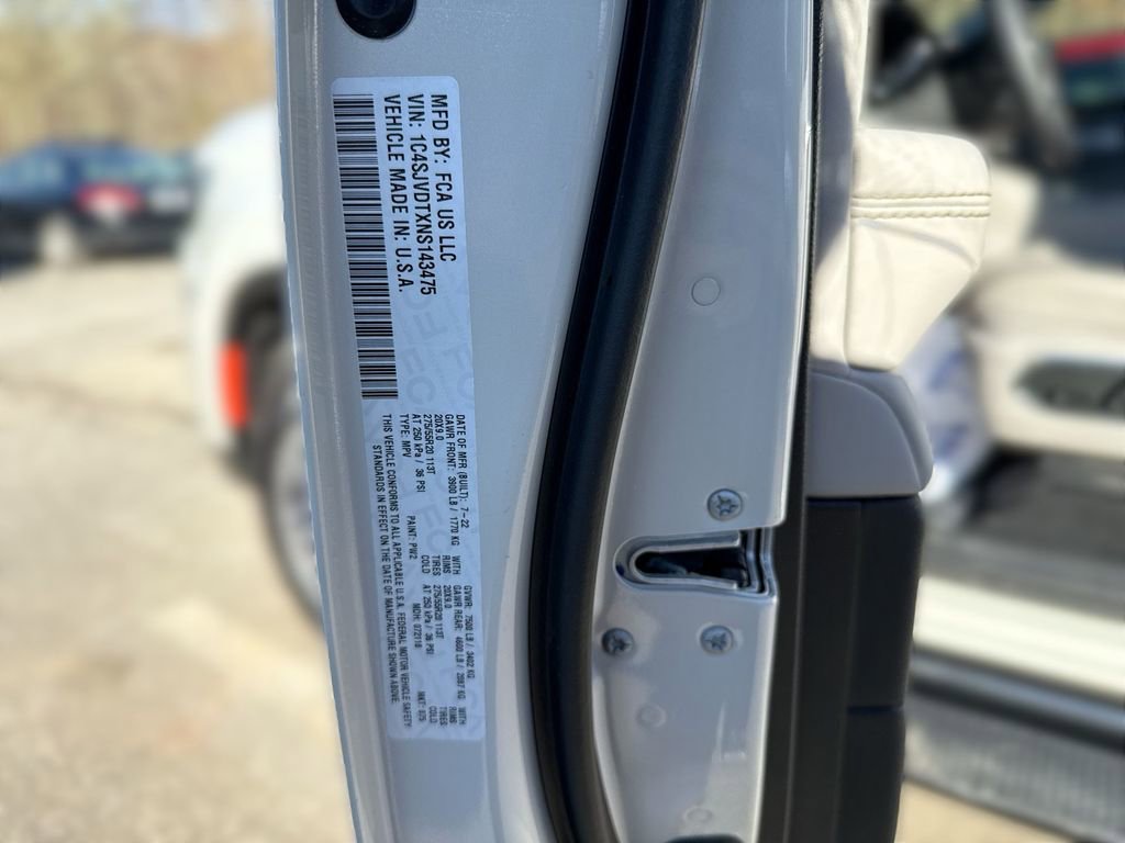 Used 2022 Jeep Wagoneer Series III w/ Flexible Seating Group image 26