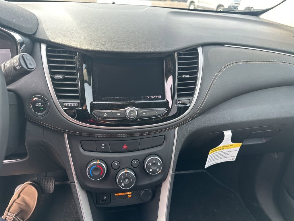 Used 2022 Chevrolet Trax LT w/ Driver Confidence Package image 9