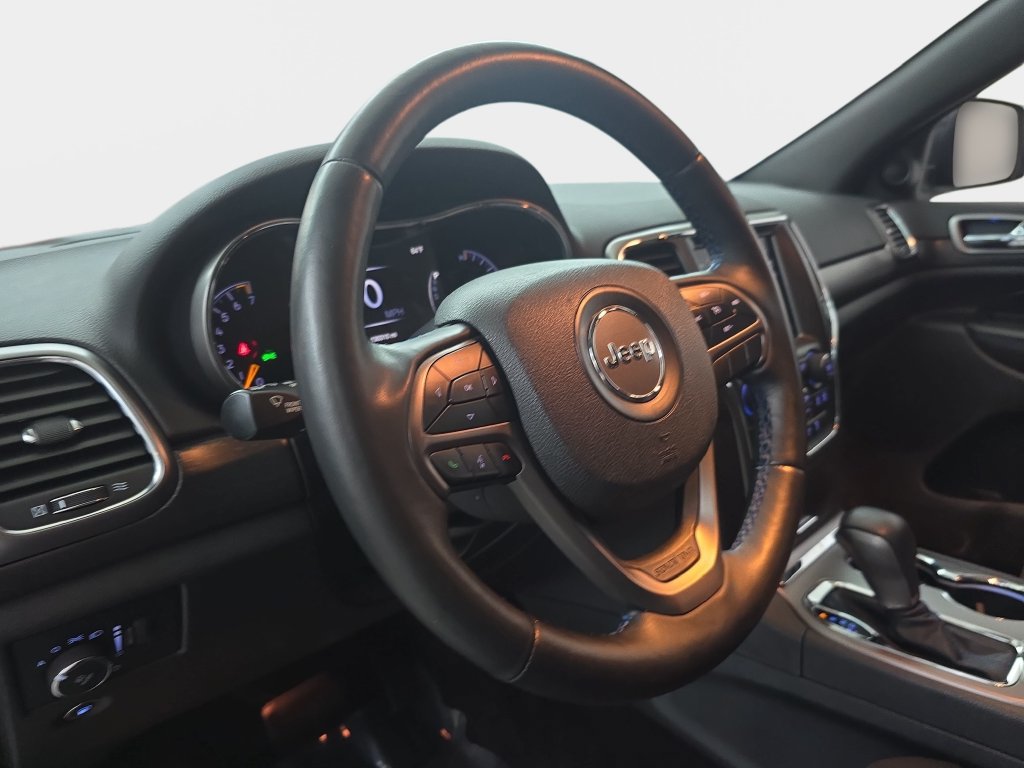 Used 2018 Jeep Grand Cherokee Laredo AWD/4WD image 18