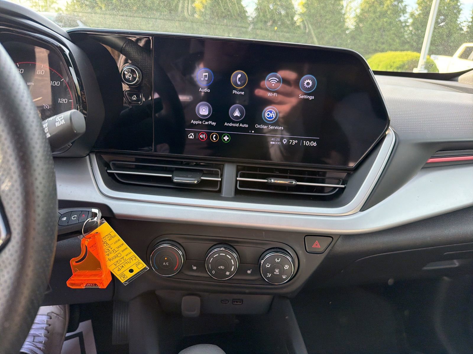 Used 2024 Chevrolet Trax RS w/ Driver Confidence Package image 11