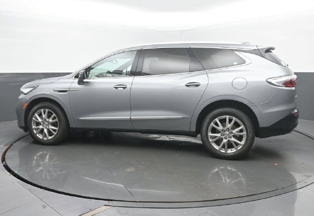 Used 2023 Buick Enclave Essence w/ Experience Buick Package AWD/4WD image 3