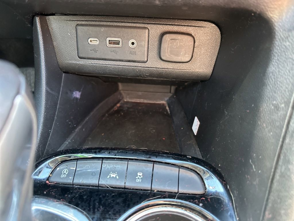 Used 2020 Buick Encore GX Preferred image 26