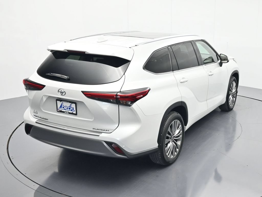 Used 2022 Toyota Highlander Platinum FWD image 35