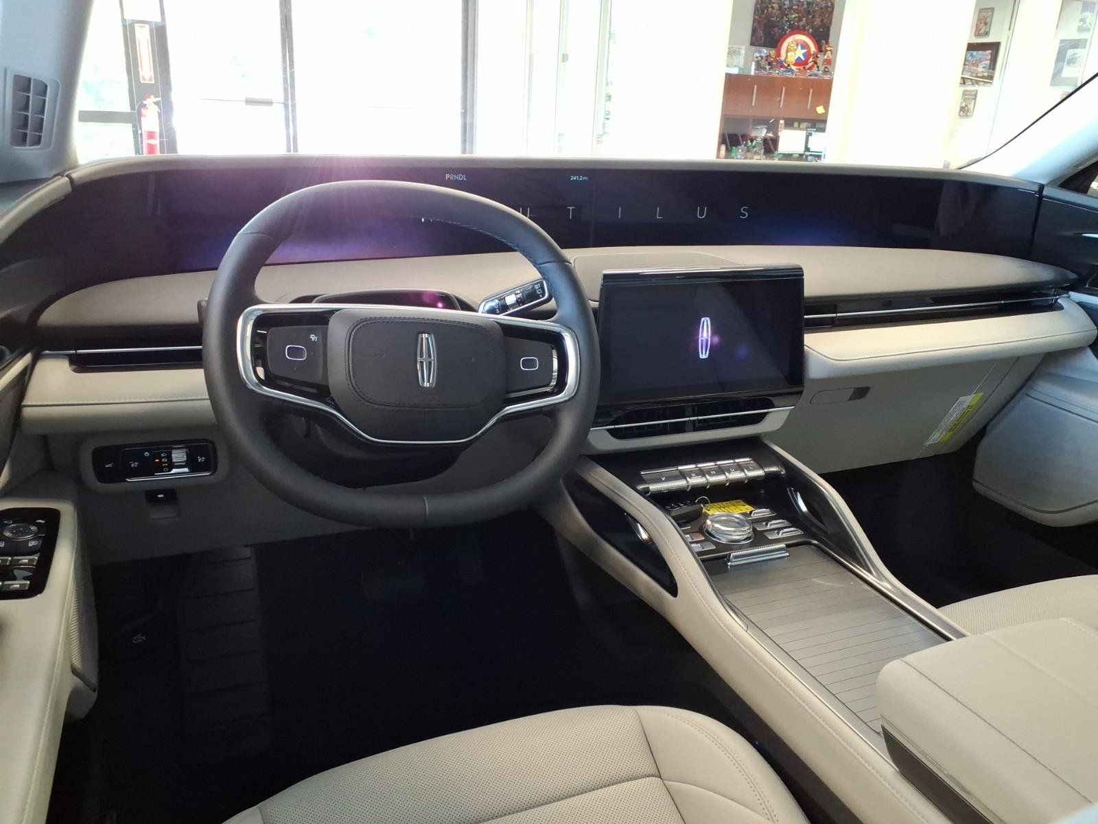 New 2026 Lincoln Nautilus Premier AWD/4WD image 5