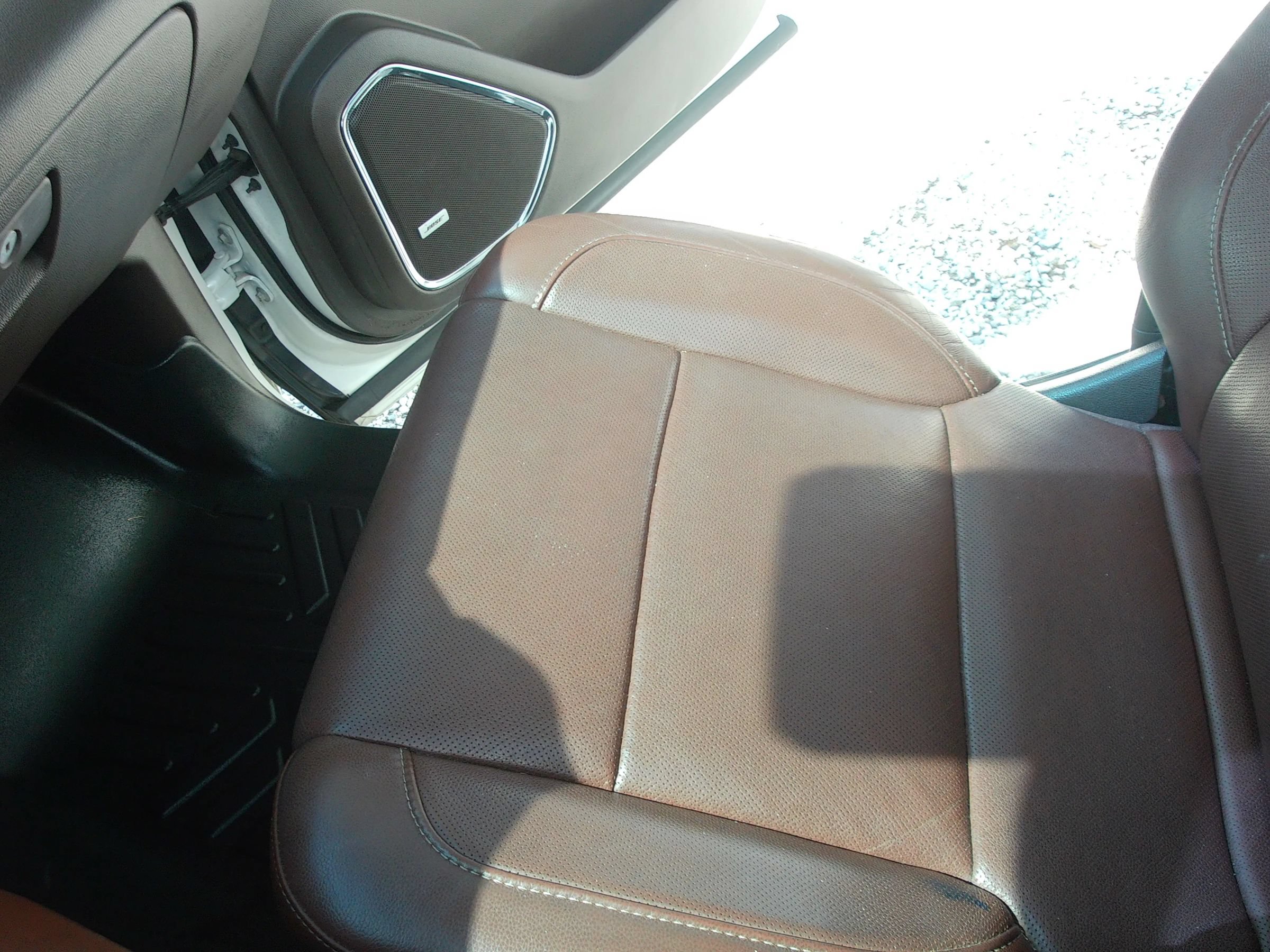 Used 2017 Chevrolet Suburban Premier RWD image 21
