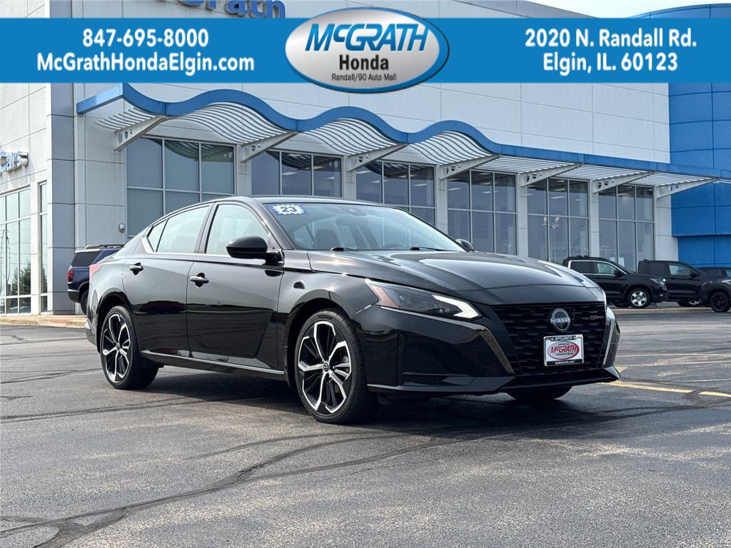 Used 2023 Nissan Altima 2.5 SR AWD/4WD image 1