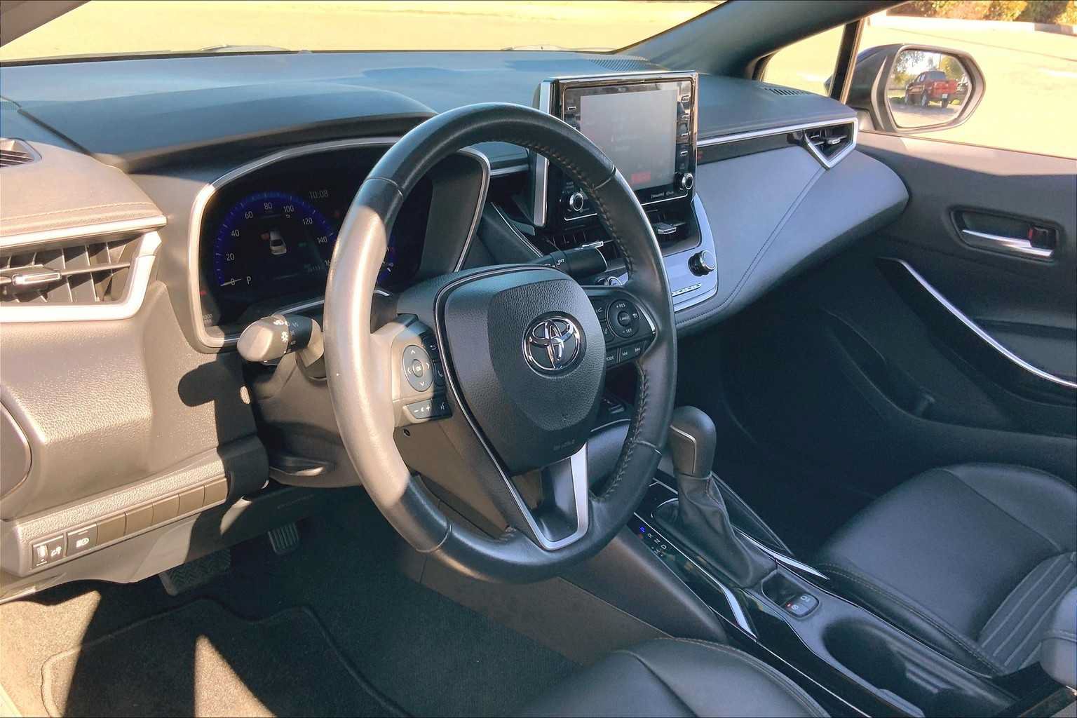 Used 2022 Toyota Corolla XSE w/ Carpet Mat Package (TMS) FWD image 17