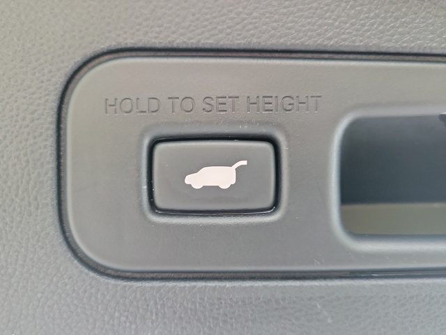 Used 2025 Acura MDX FWD image 7