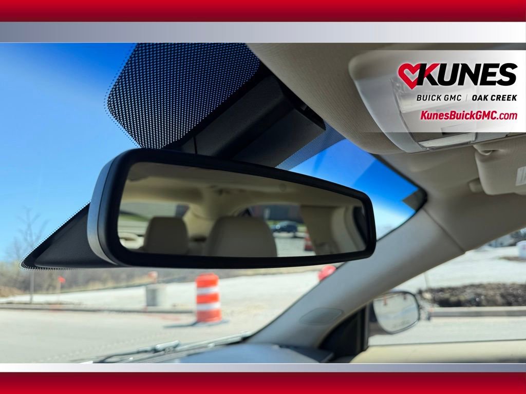 Used 2016 Ford Taurus Limited w/ Equipment Group 301A image 22