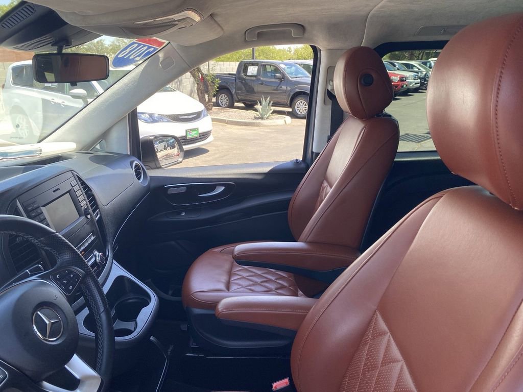 Used 2018 Mercedes-Benz Metris Passenger image 17