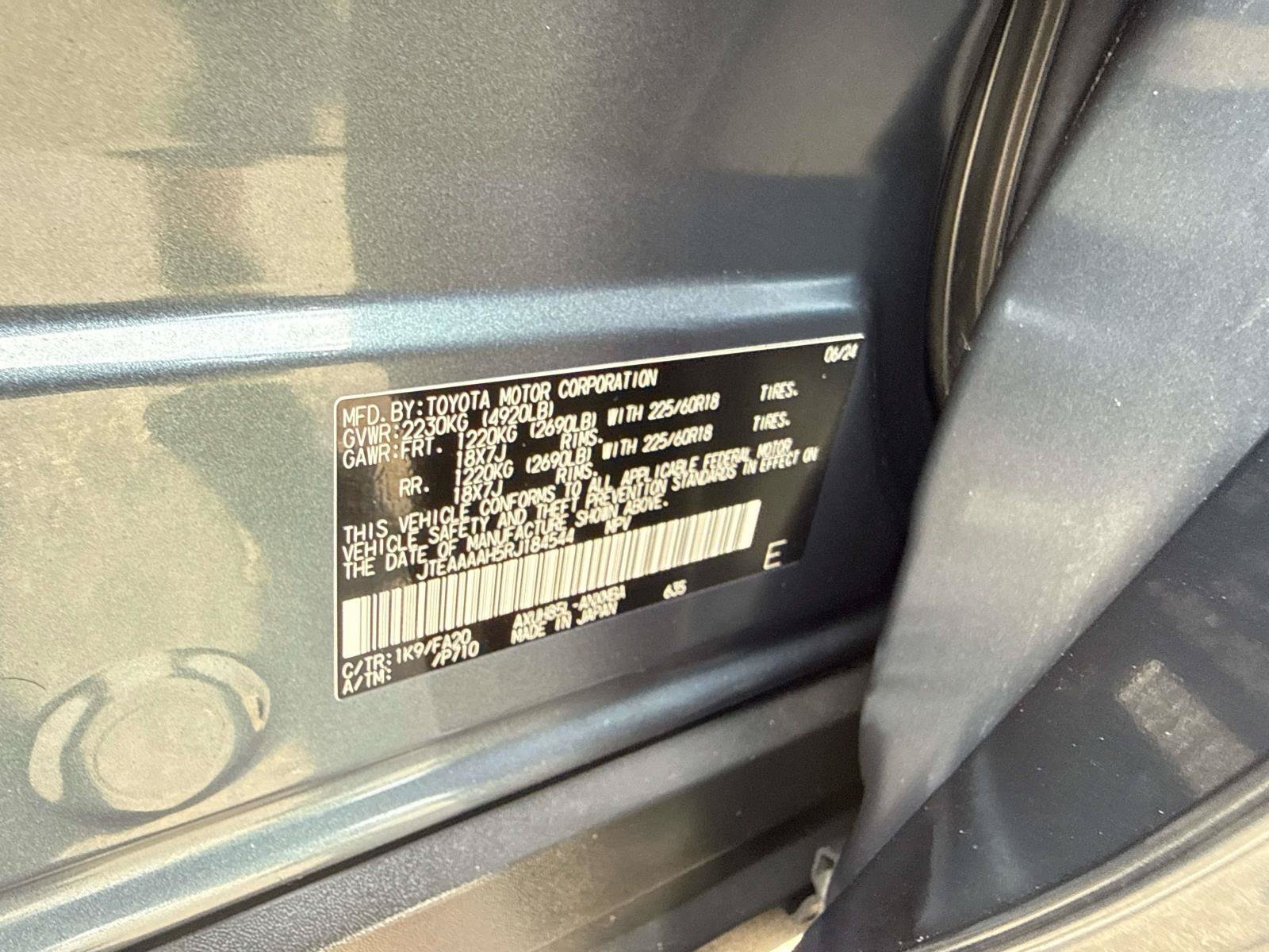 Used 2024 Toyota Venza LE AWD/4WD image 28