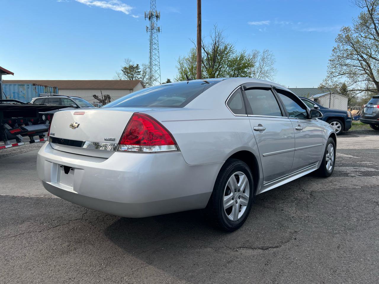 Used 2010 Chevrolet Impala LS image 4