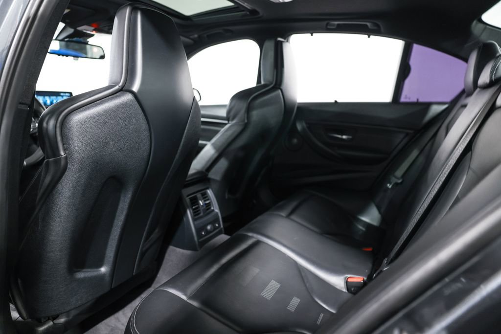 Used 2017 BMW M3 RWD image 39