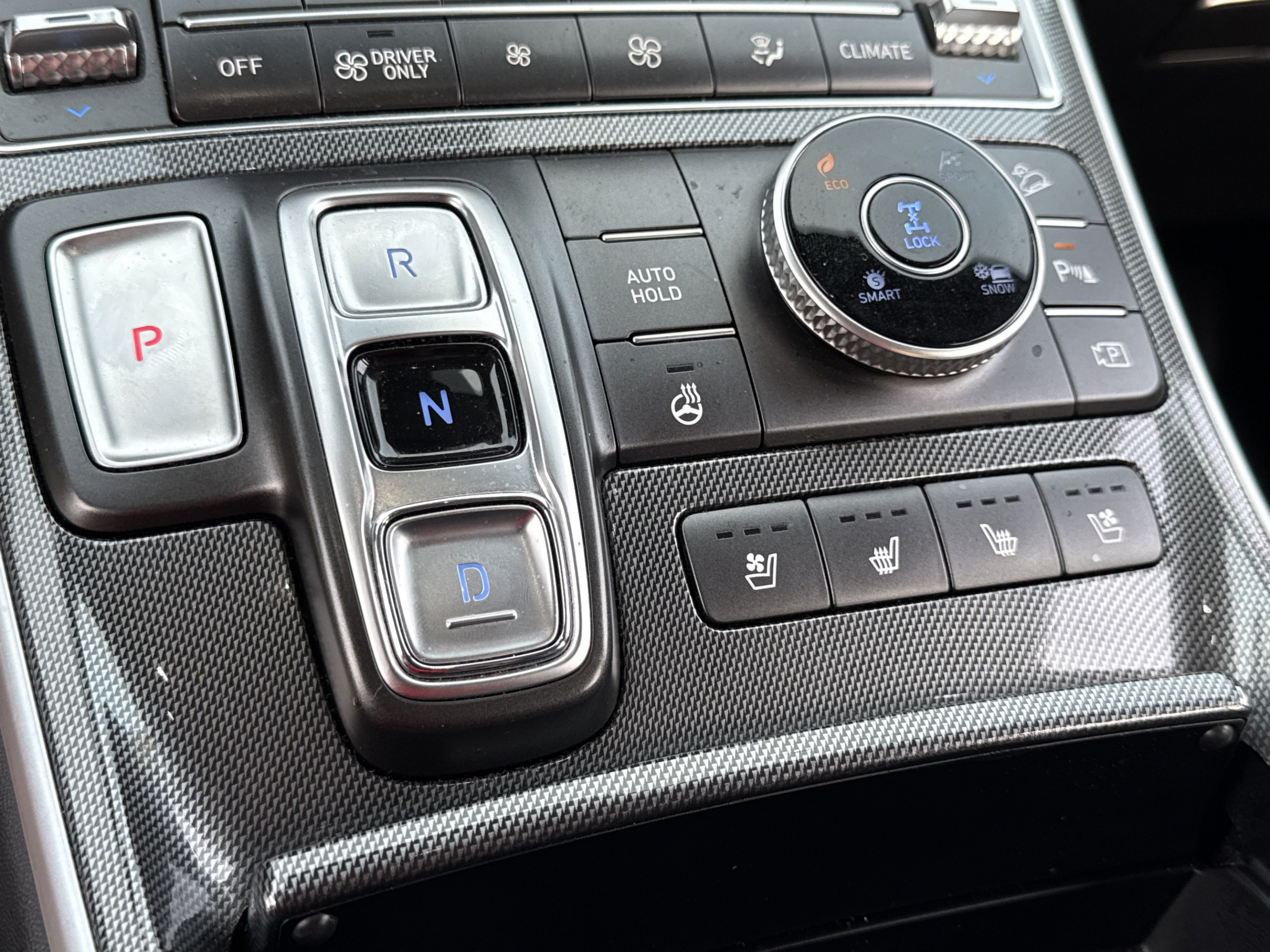 Used 2022 Hyundai Santa Fe Limited AWD/4WD image 18